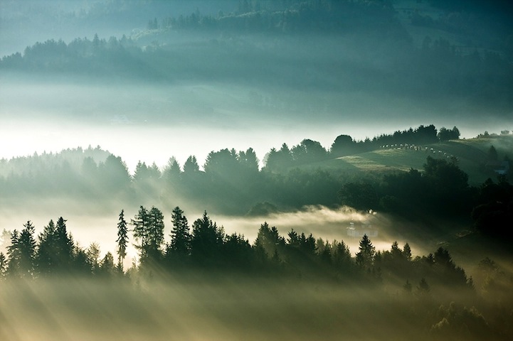 Lever de soleil et magnifique brume par Boguslaw Strempel